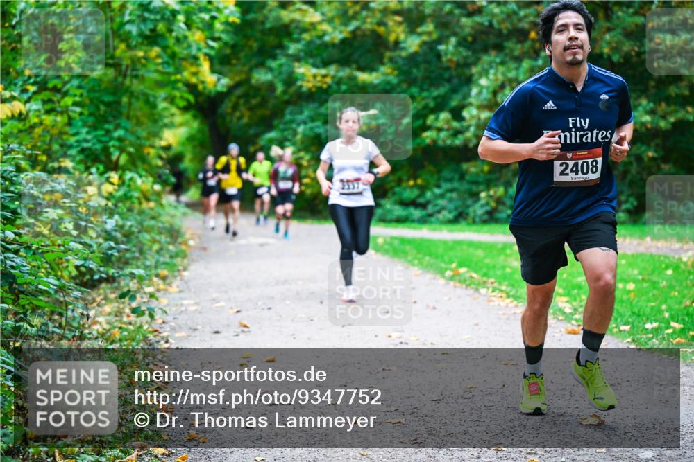 12.10.2025 - Bramfelder Halbmarathon 2025 Dr. Thomas Lammeyer http://msf.ph/oto/9347752 12.10.2025 10:24:53 Laufen 2408 meine-sportfotos.de