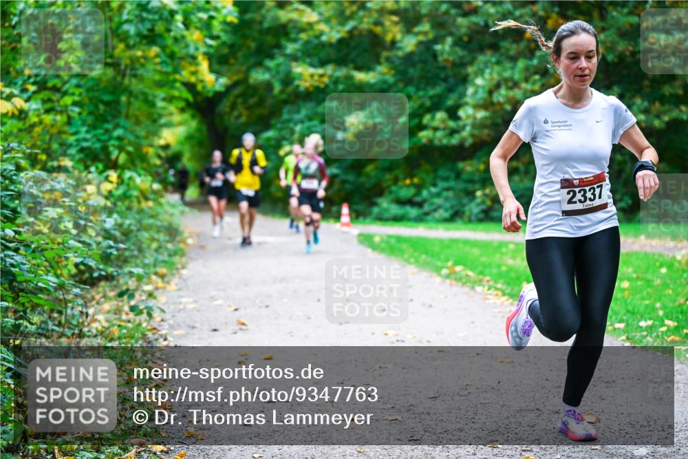 12.10.2025 - Bramfelder Halbmarathon 2025 Dr. Thomas Lammeyer http://msf.ph/oto/9347763 12.10.2025 10:24:54 Laufen 2337 meine-sportfotos.de