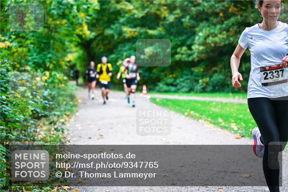 12.10.2025 - Bramfelder Halbmarathon 2025 Dr. Thomas Lammeyer http://msf.ph/oto/9347765 12.10.2025 10:24:55 Laufen 2337 meine-sportfotos.de