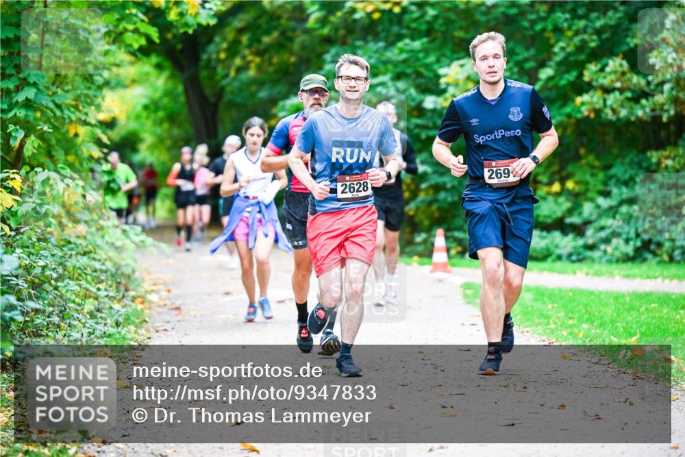 12.10.2025 - Bramfelder Halbmarathon 2025 Dr. Thomas Lammeyer http://msf.ph/oto/9347833 12.10.2025 10:25:10 Laufen 2024, 2628, 269 meine-sportfotos.de