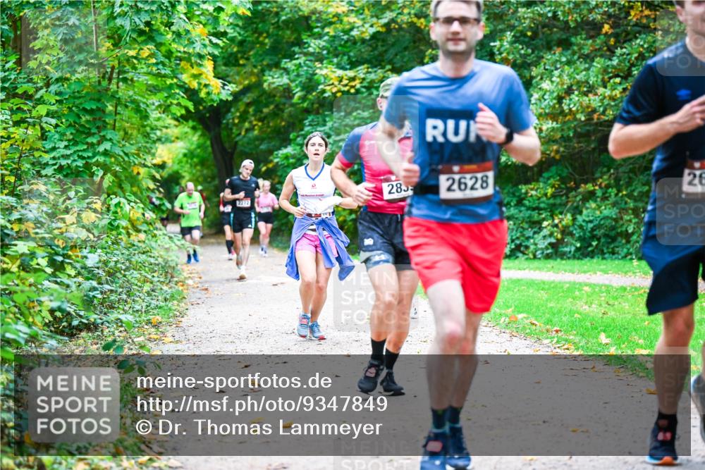 12.10.2025 - Bramfelder Halbmarathon 2025 Dr. Thomas Lammeyer http://msf.ph/oto/9347849 12.10.2025 10:25:13 Laufen 283, 2628, 26, 2272 meine-sportfotos.de