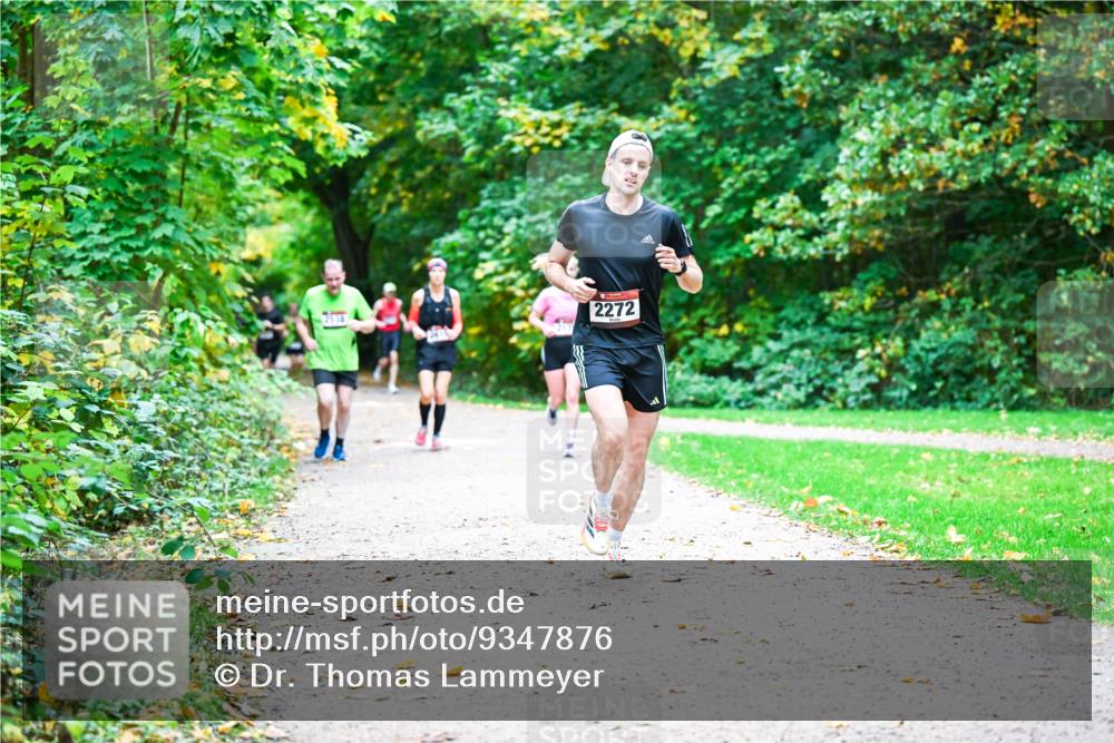 12.10.2025 - Bramfelder Halbmarathon 2025 Dr. Thomas Lammeyer http://msf.ph/oto/9347876 12.10.2025 10:25:17 Laufen 2538, 2272 meine-sportfotos.de