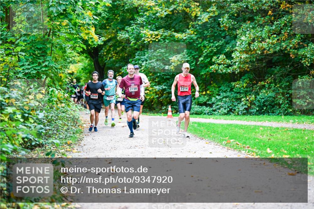 12.10.2025 - Bramfelder Halbmarathon 2025 Dr. Thomas Lammeyer http://msf.ph/oto/9347920 12.10.2025 10:25:25 Laufen 2848, 2330, 2175, 2190, 2314 meine-sportfotos.de
