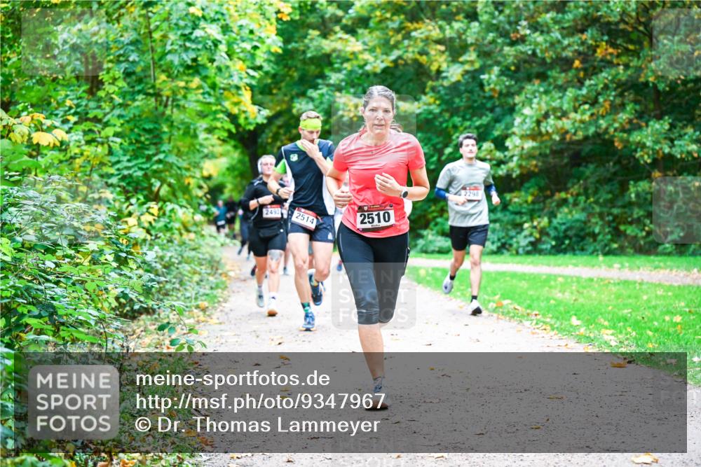 12.10.2025 - Bramfelder Halbmarathon 2025 Dr. Thomas Lammeyer http://msf.ph/oto/9347967 12.10.2025 10:25:36 Laufen 249, 2514, 2510, 2298 meine-sportfotos.de