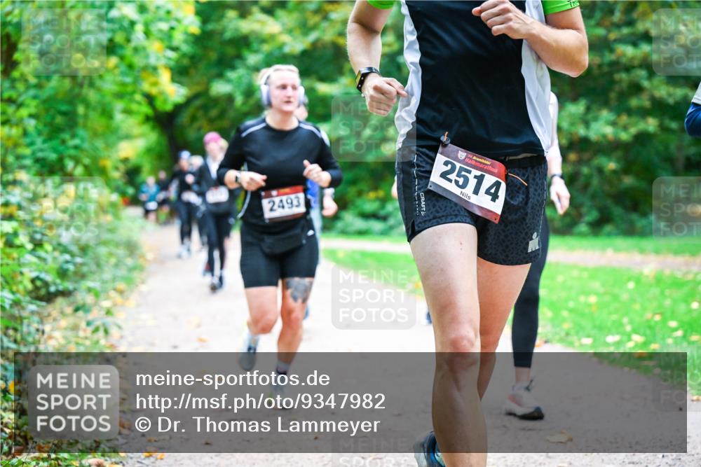 12.10.2025 - Bramfelder Halbmarathon 2025 Dr. Thomas Lammeyer http://msf.ph/oto/9347982 12.10.2025 10:25:39 Laufen 2493, 34, 2514 meine-sportfotos.de