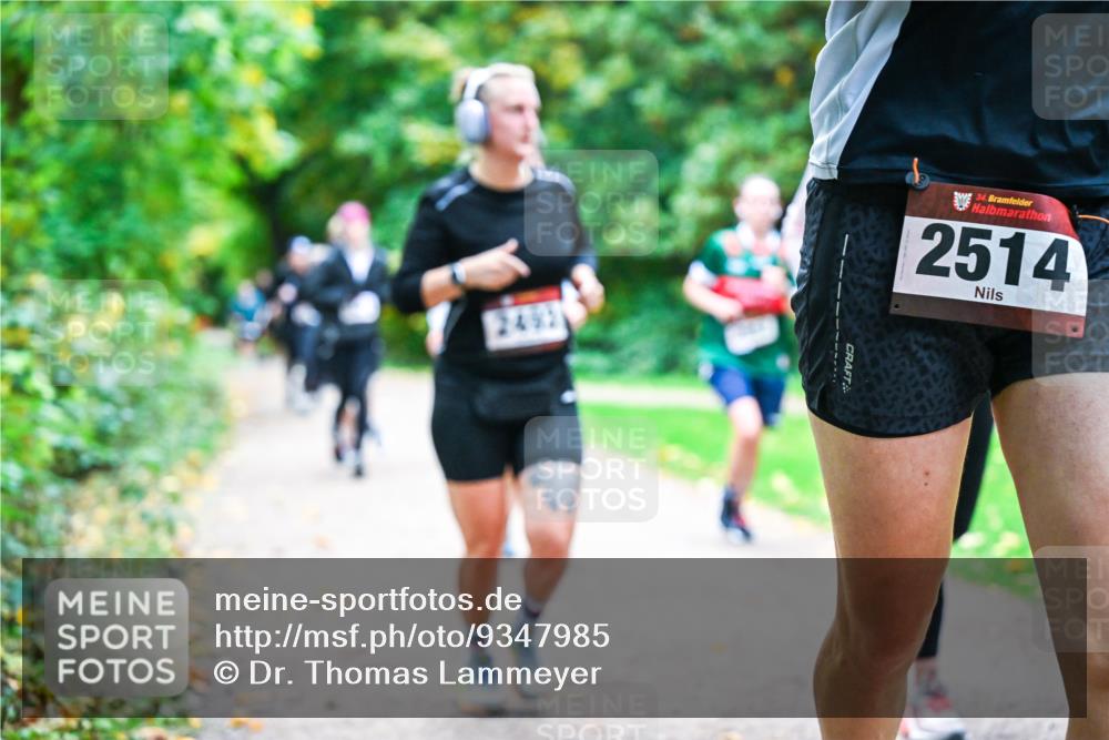 12.10.2025 - Bramfelder Halbmarathon 2025 Dr. Thomas Lammeyer http://msf.ph/oto/9347985 12.10.2025 10:25:39 Laufen 34, 2514 meine-sportfotos.de