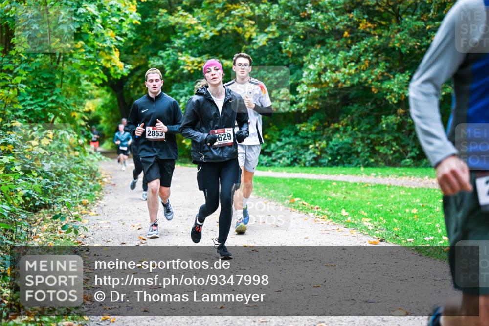 12.10.2025 - Bramfelder Halbmarathon 2025 Dr. Thomas Lammeyer http://msf.ph/oto/9347998 12.10.2025 10:25:42 Laufen 2853, 629 meine-sportfotos.de