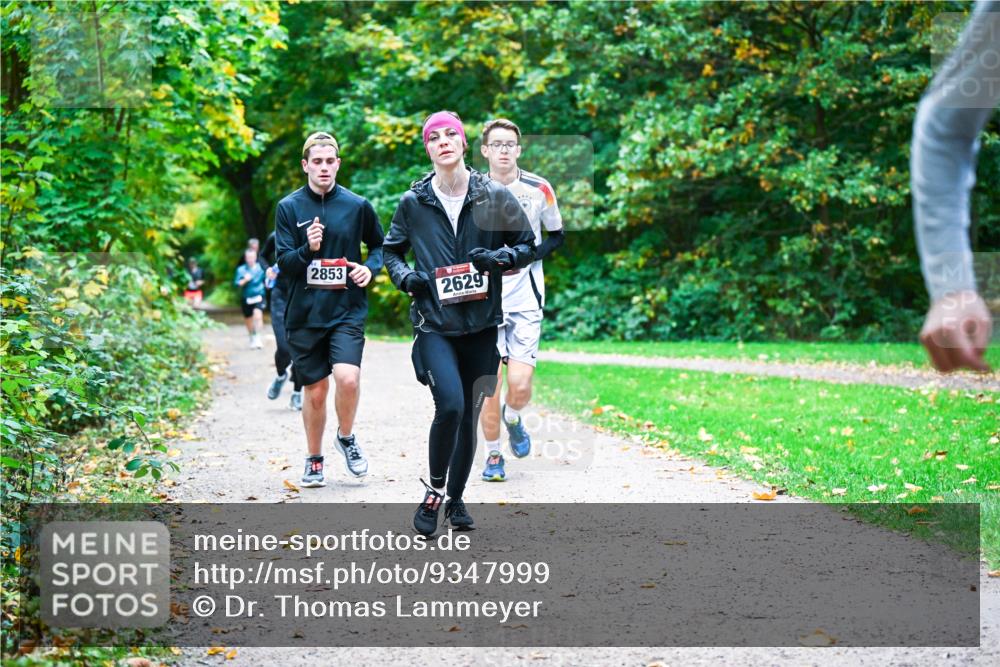 12.10.2025 - Bramfelder Halbmarathon 2025 Dr. Thomas Lammeyer http://msf.ph/oto/9347999 12.10.2025 10:25:42 Laufen 2853, 2629 meine-sportfotos.de