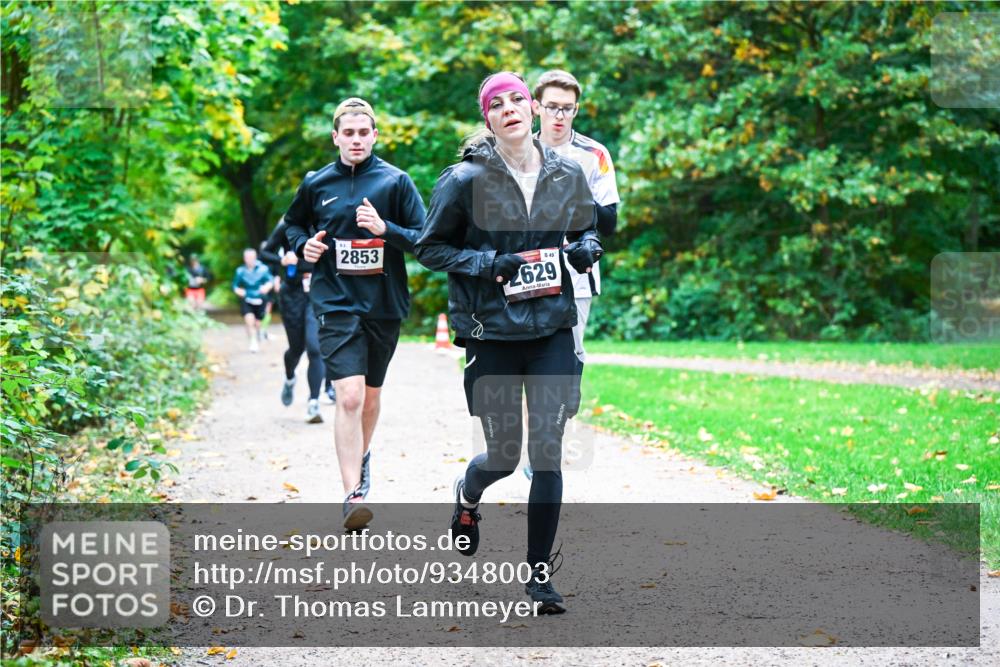 12.10.2025 - Bramfelder Halbmarathon 2025 Dr. Thomas Lammeyer http://msf.ph/oto/9348003 12.10.2025 10:25:42 Laufen 2853, 49, 629 meine-sportfotos.de