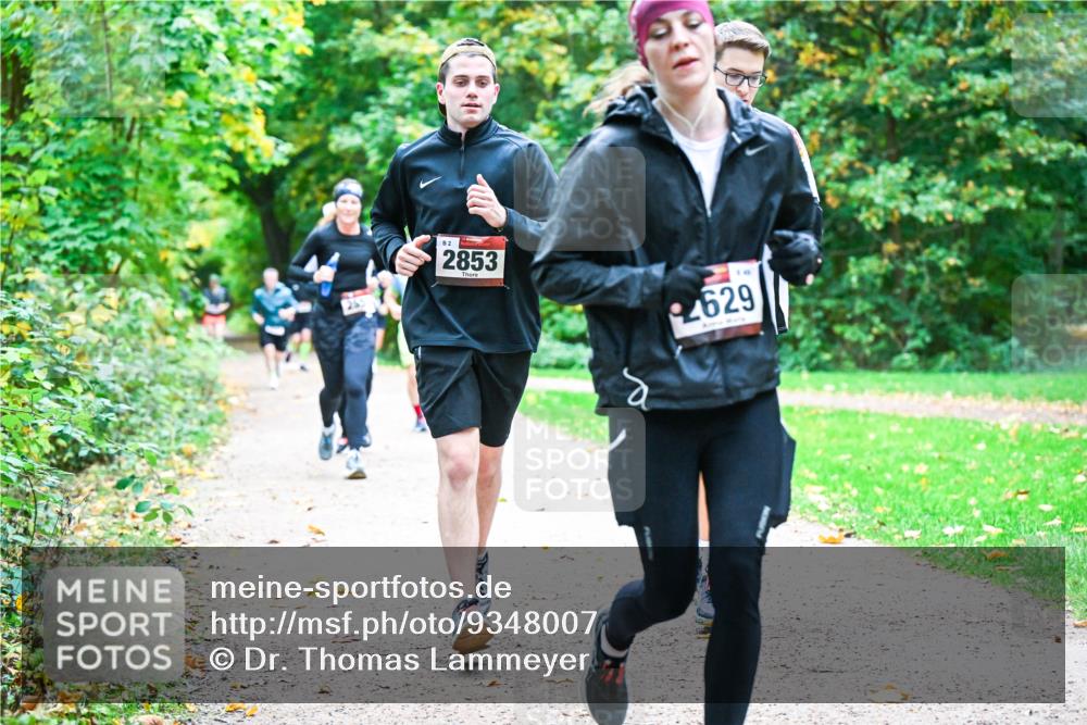 12.10.2025 - Bramfelder Halbmarathon 2025 Dr. Thomas Lammeyer http://msf.ph/oto/9348007 12.10.2025 10:25:43 Laufen 2, 2853, 2629 meine-sportfotos.de