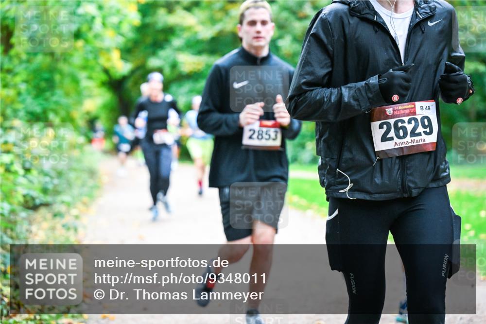 12.10.2025 - Bramfelder Halbmarathon 2025 Dr. Thomas Lammeyer http://msf.ph/oto/9348011 12.10.2025 10:25:43 Laufen 2853, 34, 491, 2629 meine-sportfotos.de