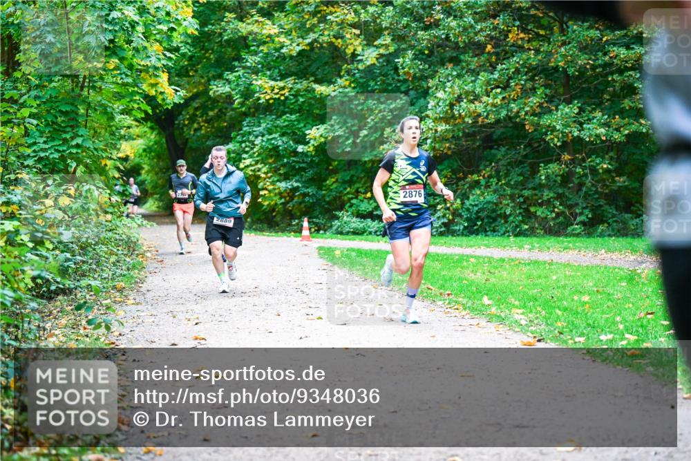 12.10.2025 - Bramfelder Halbmarathon 2025 Dr. Thomas Lammeyer http://msf.ph/oto/9348036 12.10.2025 10:25:48 Laufen 2889, 2876 meine-sportfotos.de