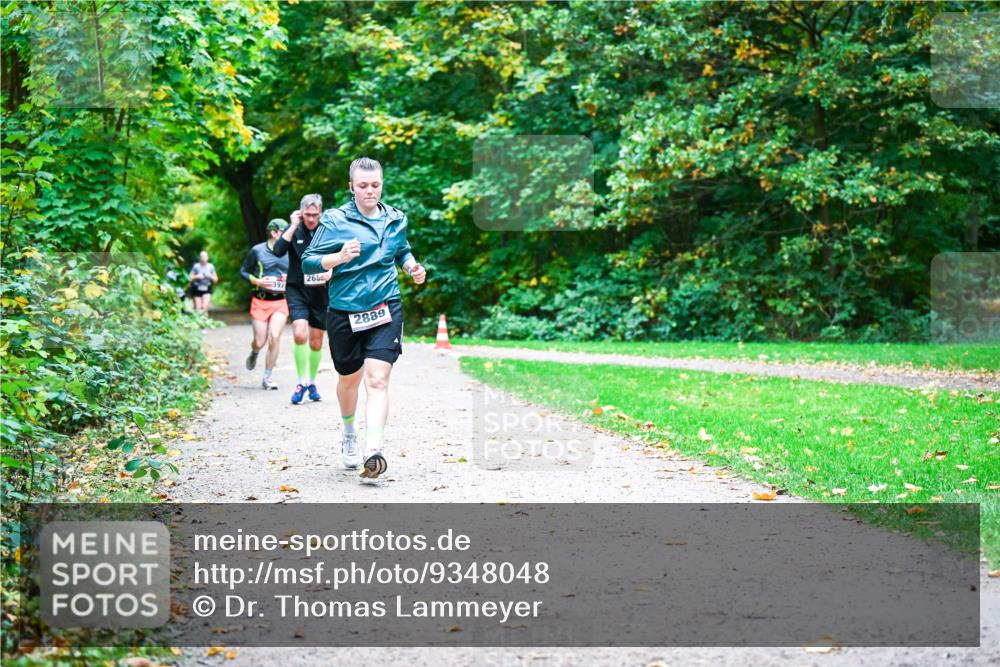 12.10.2025 - Bramfelder Halbmarathon 2025 Dr. Thomas Lammeyer http://msf.ph/oto/9348048 12.10.2025 10:25:50 Laufen 2654, 2889 meine-sportfotos.de