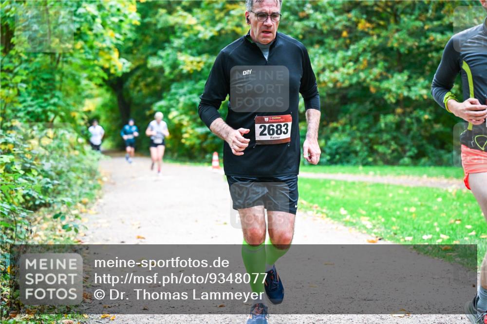 12.10.2025 - Bramfelder Halbmarathon 2025 Dr. Thomas Lammeyer http://msf.ph/oto/9348077 12.10.2025 10:25:54 Laufen 2683 meine-sportfotos.de