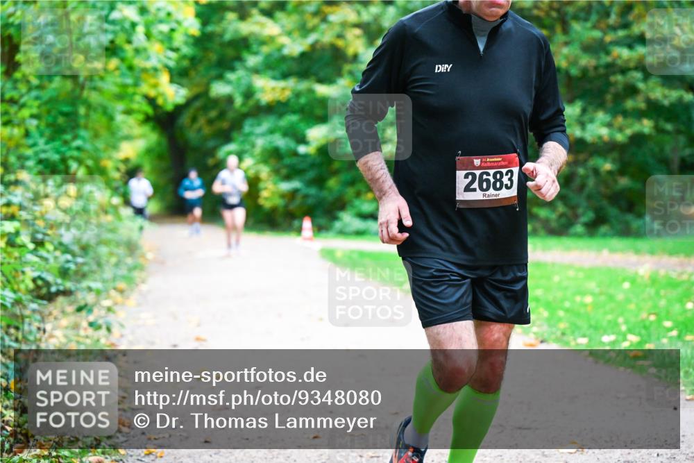 12.10.2025 - Bramfelder Halbmarathon 2025 Dr. Thomas Lammeyer http://msf.ph/oto/9348080 12.10.2025 10:25:55 Laufen 34, 2683 meine-sportfotos.de