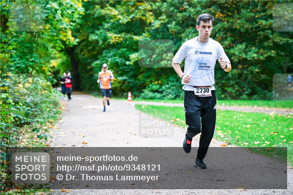 12.10.2025 - Bramfelder Halbmarathon 2025 Dr. Thomas Lammeyer http://msf.ph/oto/9348121 12.10.2025 10:26:05 Laufen 2730 meine-sportfotos.de