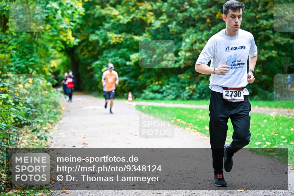 12.10.2025 - Bramfelder Halbmarathon 2025 Dr. Thomas Lammeyer http://msf.ph/oto/9348124 12.10.2025 10:26:06 Laufen 2730 meine-sportfotos.de