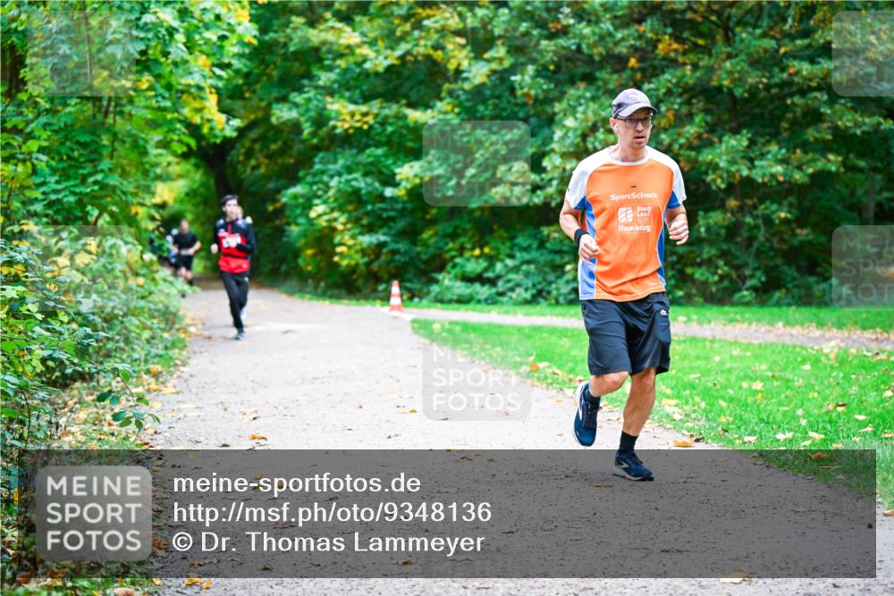 12.10.2025 - Bramfelder Halbmarathon 2025 Dr. Thomas Lammeyer http://msf.ph/oto/9348136 12.10.2025 10:26:09 Laufen  meine-sportfotos.de