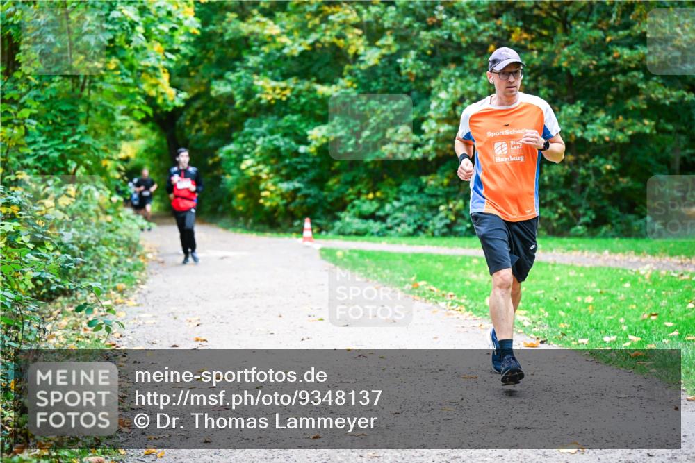 12.10.2025 - Bramfelder Halbmarathon 2025 Dr. Thomas Lammeyer http://msf.ph/oto/9348137 12.10.2025 10:26:09 Laufen  meine-sportfotos.de