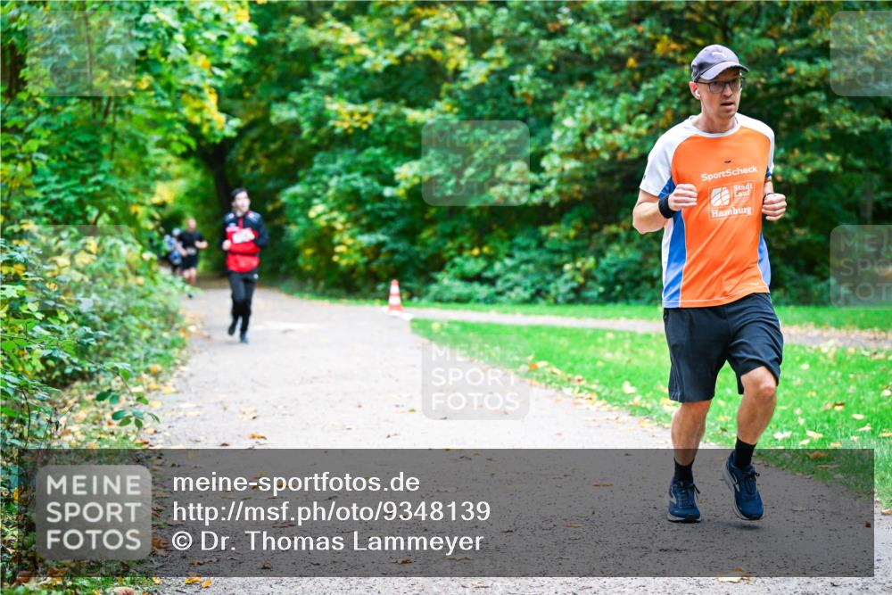 12.10.2025 - Bramfelder Halbmarathon 2025 Dr. Thomas Lammeyer http://msf.ph/oto/9348139 12.10.2025 10:26:10 Laufen  meine-sportfotos.de