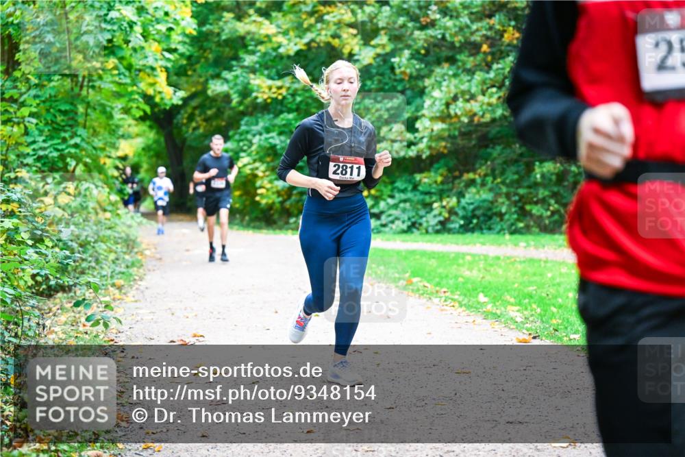 12.10.2025 - Bramfelder Halbmarathon 2025 Dr. Thomas Lammeyer http://msf.ph/oto/9348154 12.10.2025 10:26:16 Laufen 2811, 25 meine-sportfotos.de