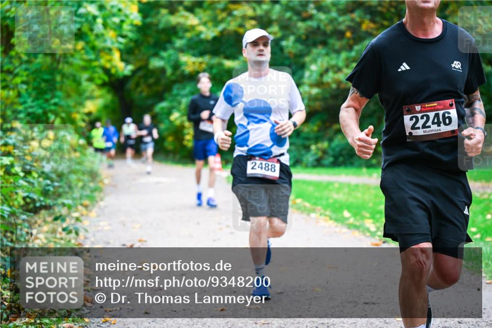 12.10.2025 - Bramfelder Halbmarathon 2025 Dr. Thomas Lammeyer http://msf.ph/oto/9348200 12.10.2025 10:26:26 Laufen 2488, 2246 meine-sportfotos.de