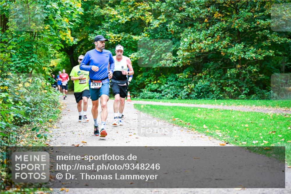 12.10.2025 - Bramfelder Halbmarathon 2025 Dr. Thomas Lammeyer http://msf.ph/oto/9348246 12.10.2025 10:26:35 Laufen 2774, 2579 meine-sportfotos.de