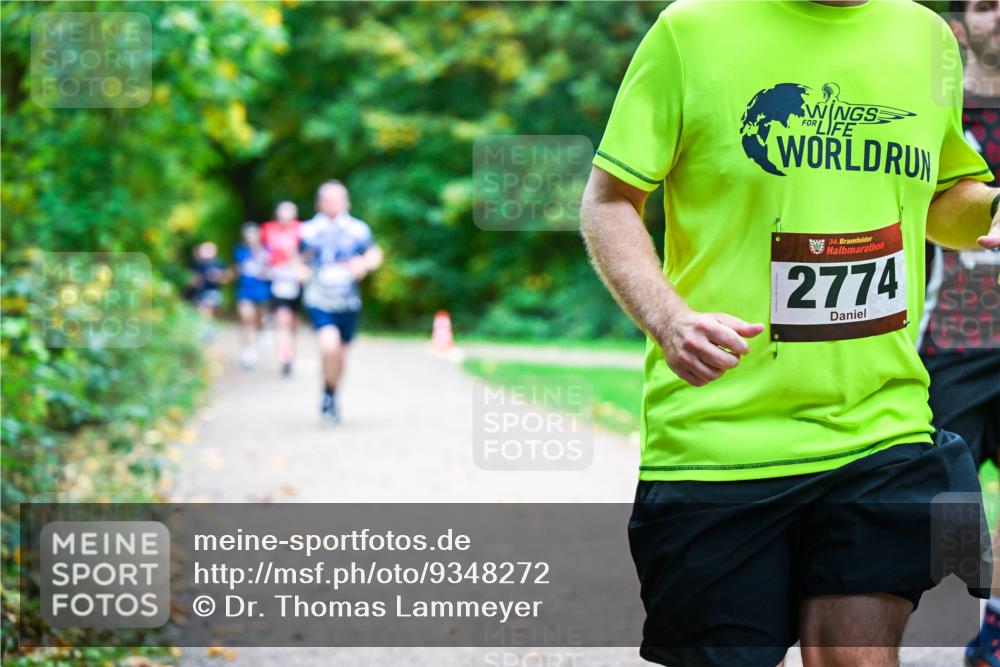 12.10.2025 - Bramfelder Halbmarathon 2025 Dr. Thomas Lammeyer http://msf.ph/oto/9348272 12.10.2025 10:26:39 Laufen 34, 2774 meine-sportfotos.de
