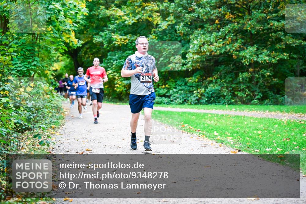 12.10.2025 - Bramfelder Halbmarathon 2025 Dr. Thomas Lammeyer http://msf.ph/oto/9348278 12.10.2025 10:26:41 Laufen 2776, 2174 meine-sportfotos.de
