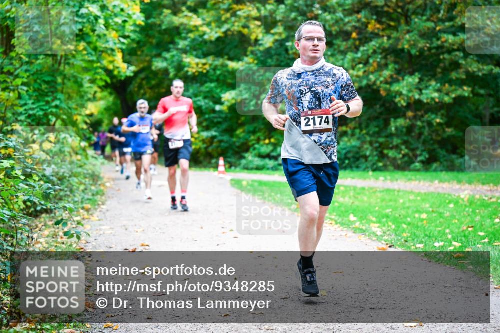 12.10.2025 - Bramfelder Halbmarathon 2025 Dr. Thomas Lammeyer http://msf.ph/oto/9348285 12.10.2025 10:26:42 Laufen 2174 meine-sportfotos.de