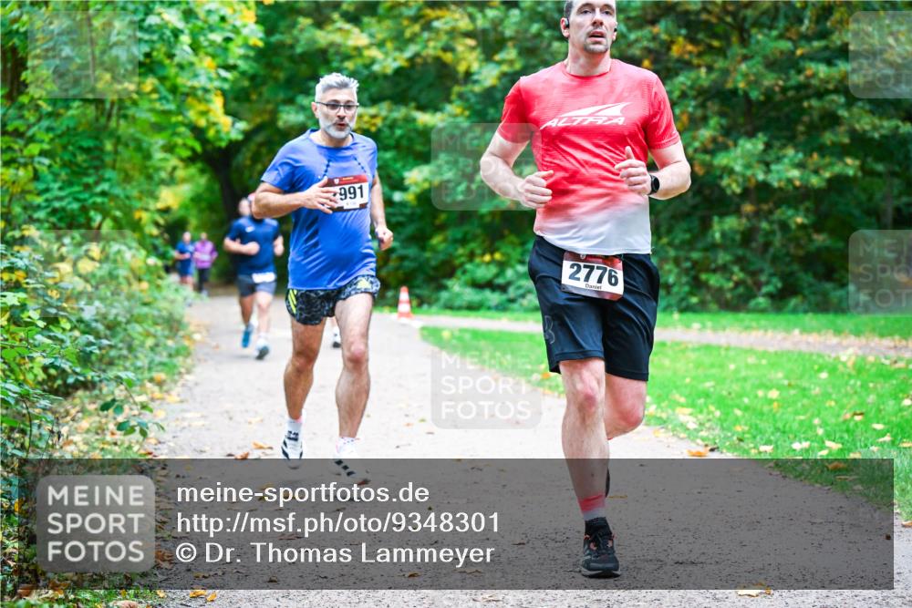 12.10.2025 - Bramfelder Halbmarathon 2025 Dr. Thomas Lammeyer http://msf.ph/oto/9348301 12.10.2025 10:26:45 Laufen 991, 2776 meine-sportfotos.de