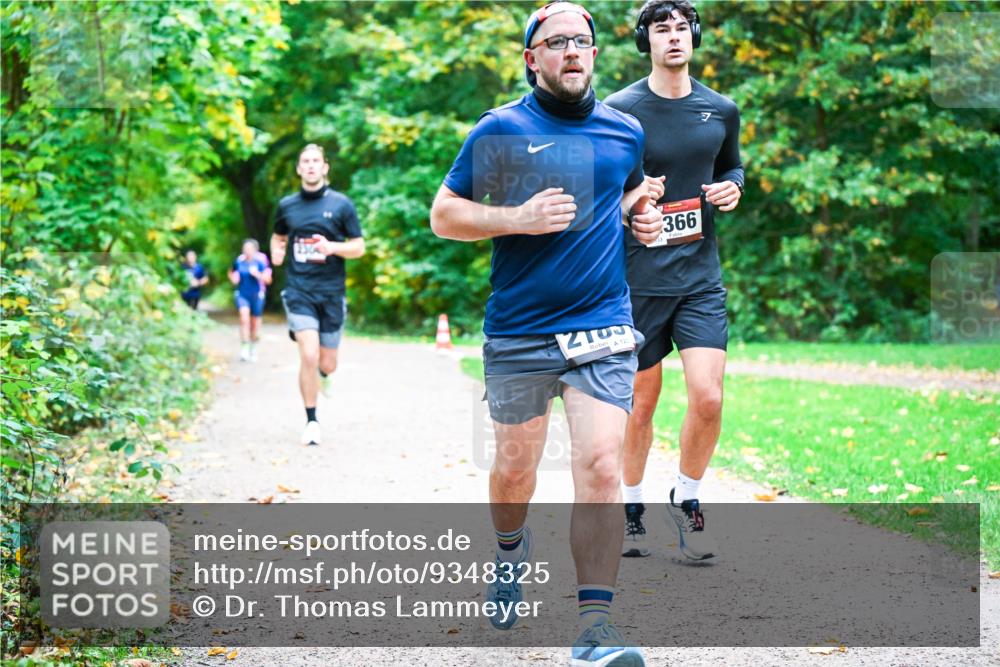 12.10.2025 - Bramfelder Halbmarathon 2025 Dr. Thomas Lammeyer http://msf.ph/oto/9348325 12.10.2025 10:26:49 Laufen 210, 0, 120, 366, 7 meine-sportfotos.de