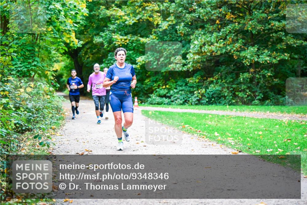 12.10.2025 - Bramfelder Halbmarathon 2025 Dr. Thomas Lammeyer http://msf.ph/oto/9348346 12.10.2025 10:26:55 Laufen 2982, 361 meine-sportfotos.de