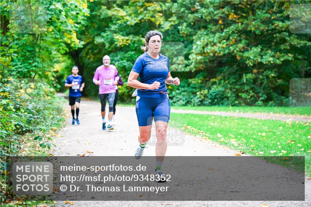 12.10.2025 - Bramfelder Halbmarathon 2025 Dr. Thomas Lammeyer http://msf.ph/oto/9348352 12.10.2025 10:26:56 Laufen  meine-sportfotos.de