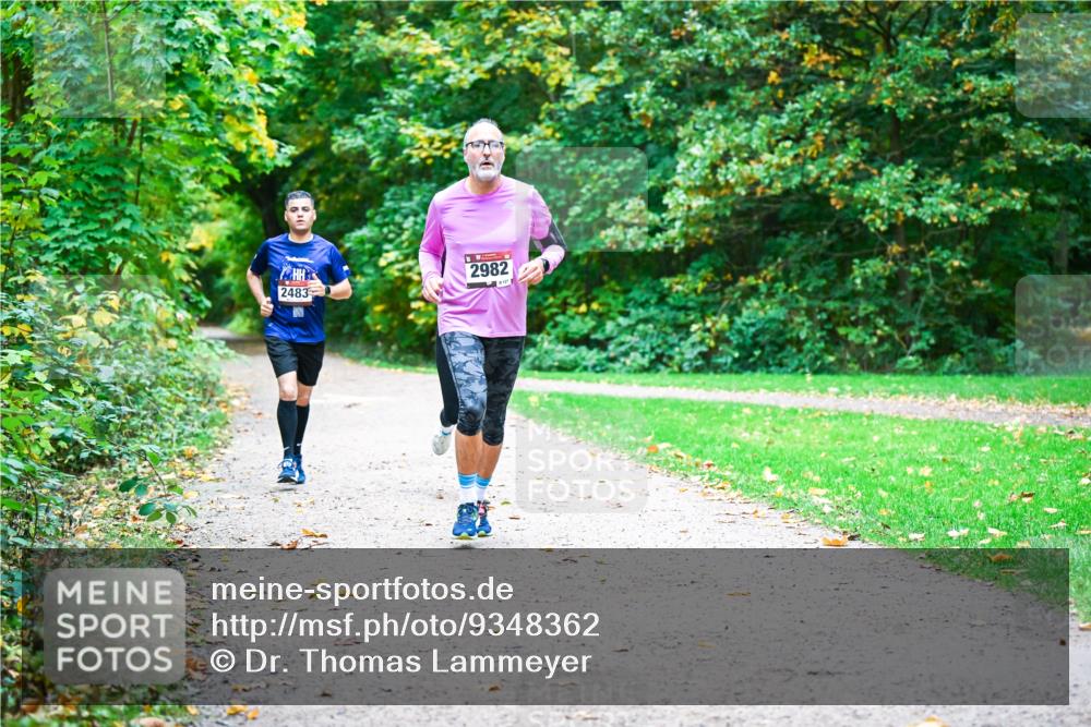 12.10.2025 - Bramfelder Halbmarathon 2025 Dr. Thomas Lammeyer http://msf.ph/oto/9348362 12.10.2025 10:26:57 Laufen 2483, 2982 meine-sportfotos.de