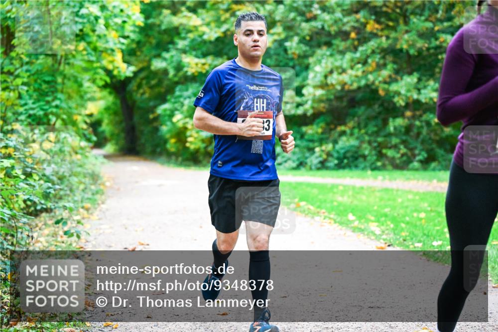 12.10.2025 - Bramfelder Halbmarathon 2025 Dr. Thomas Lammeyer http://msf.ph/oto/9348378 12.10.2025 10:27:00 Laufen 3 meine-sportfotos.de