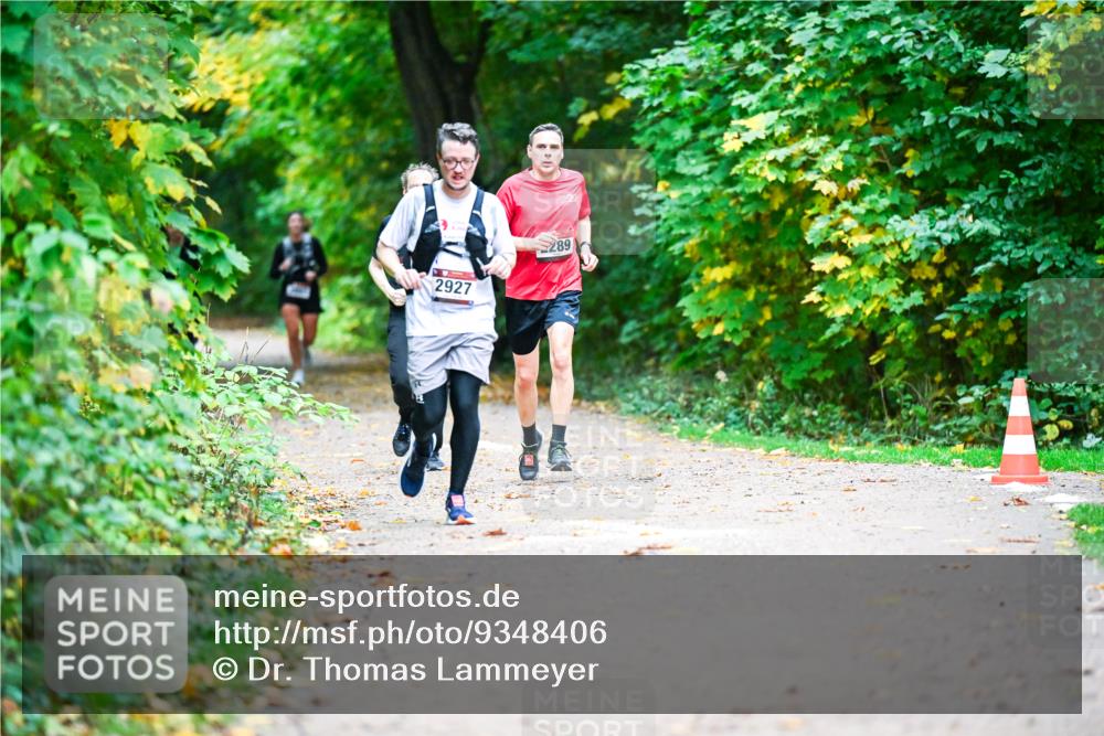 12.10.2025 - Bramfelder Halbmarathon 2025 Dr. Thomas Lammeyer http://msf.ph/oto/9348406 12.10.2025 10:27:17 Laufen 2927, 289 meine-sportfotos.de