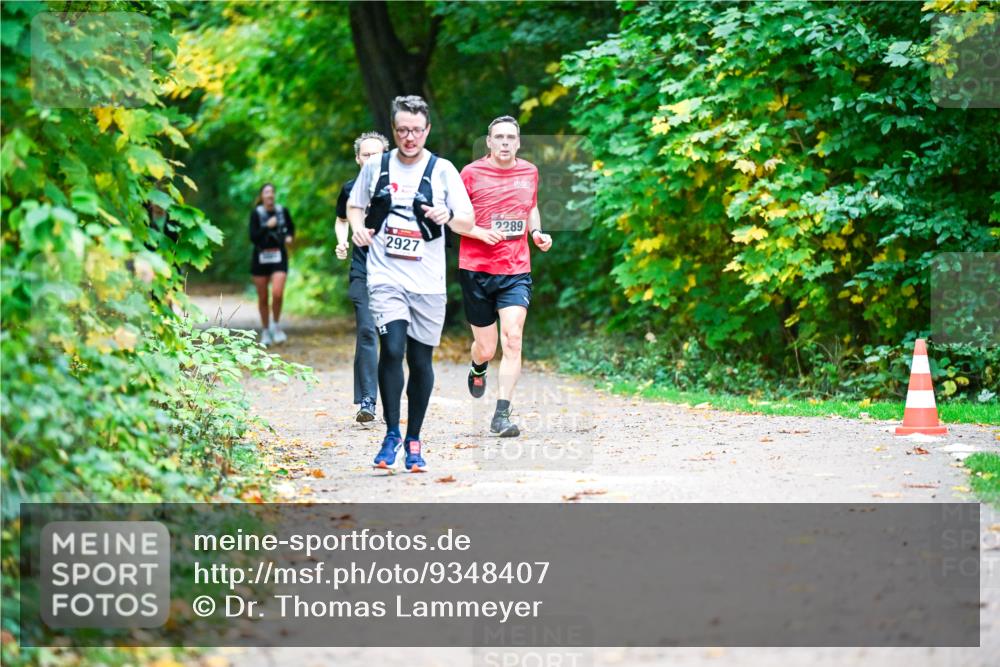 12.10.2025 - Bramfelder Halbmarathon 2025 Dr. Thomas Lammeyer http://msf.ph/oto/9348407 12.10.2025 10:27:17 Laufen 2927, 2289 meine-sportfotos.de