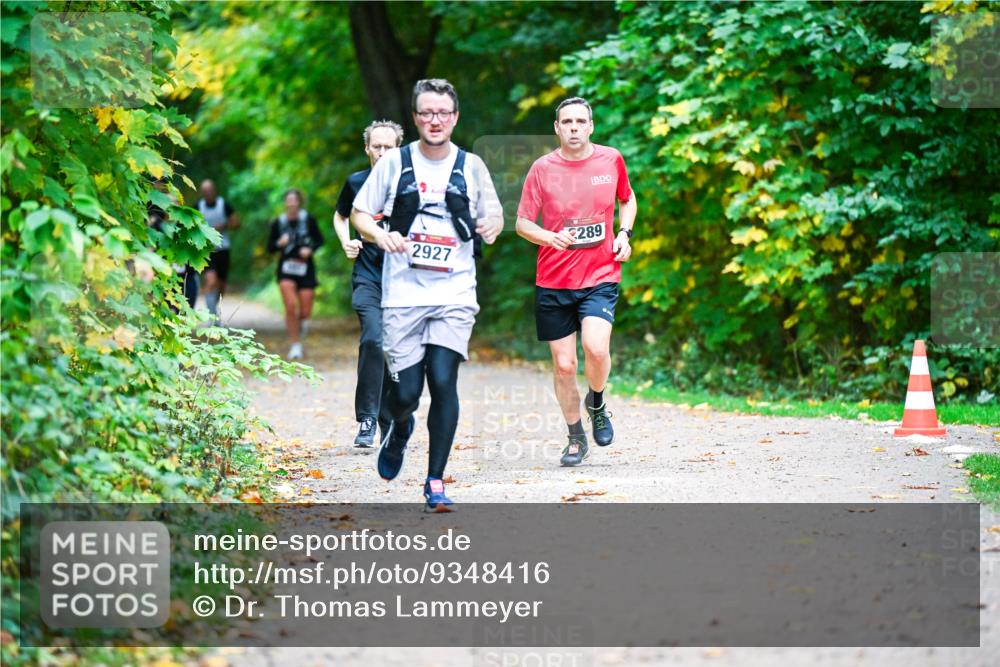 12.10.2025 - Bramfelder Halbmarathon 2025 Dr. Thomas Lammeyer http://msf.ph/oto/9348416 12.10.2025 10:27:18 Laufen 289, 2927 meine-sportfotos.de