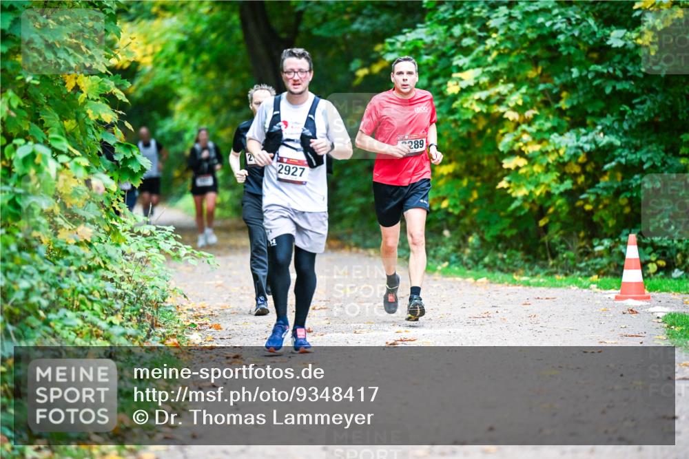12.10.2025 - Bramfelder Halbmarathon 2025 Dr. Thomas Lammeyer http://msf.ph/oto/9348417 12.10.2025 10:27:18 Laufen 2927, 289 meine-sportfotos.de