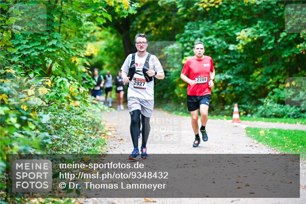 12.10.2025 - Bramfelder Halbmarathon 2025 Dr. Thomas Lammeyer http://msf.ph/oto/9348432 12.10.2025 10:27:21 Laufen 2927, 2289 meine-sportfotos.de