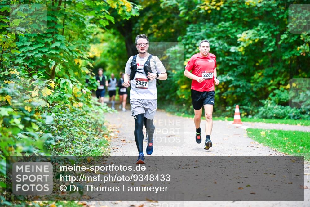 12.10.2025 - Bramfelder Halbmarathon 2025 Dr. Thomas Lammeyer http://msf.ph/oto/9348433 12.10.2025 10:27:21 Laufen 2927, 2289 meine-sportfotos.de