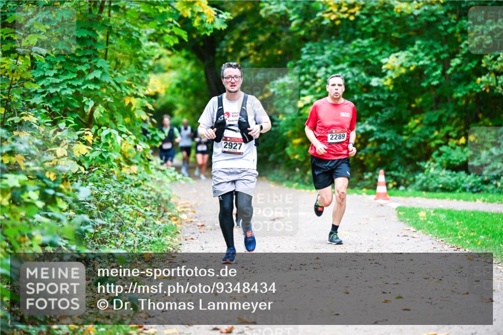 12.10.2025 - Bramfelder Halbmarathon 2025 Dr. Thomas Lammeyer http://msf.ph/oto/9348434 12.10.2025 10:27:21 Laufen 2927, 2289 meine-sportfotos.de
