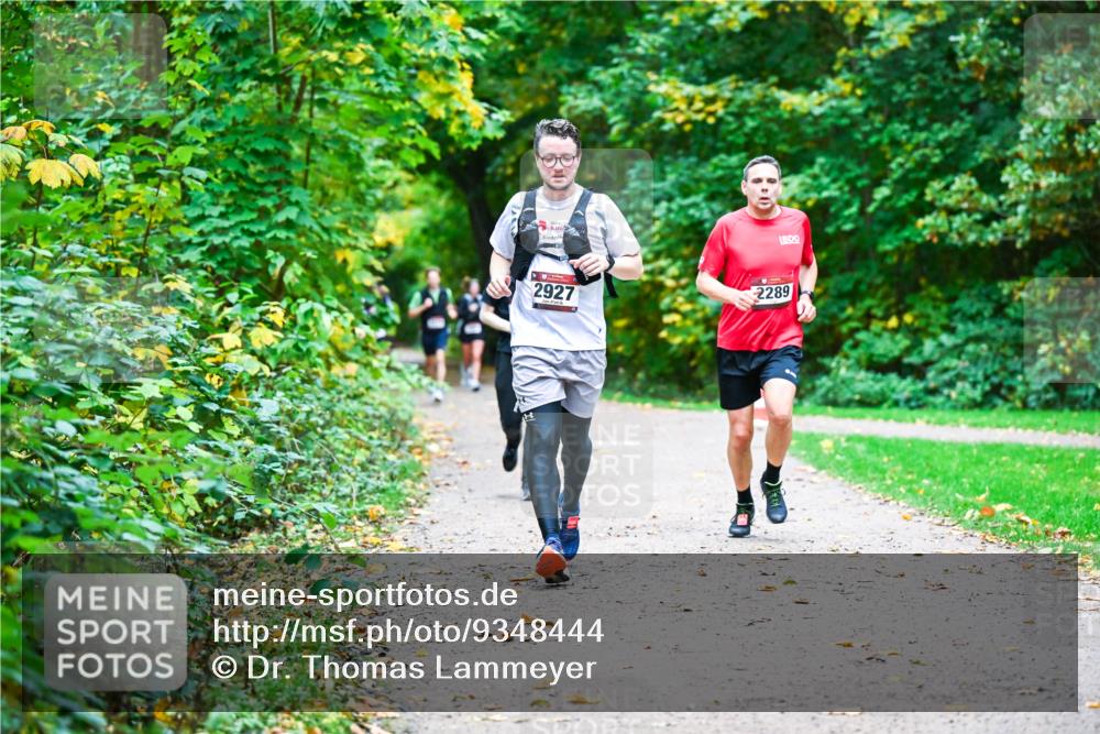 12.10.2025 - Bramfelder Halbmarathon 2025 Dr. Thomas Lammeyer http://msf.ph/oto/9348444 12.10.2025 10:27:22 Laufen 2927, 2289 meine-sportfotos.de