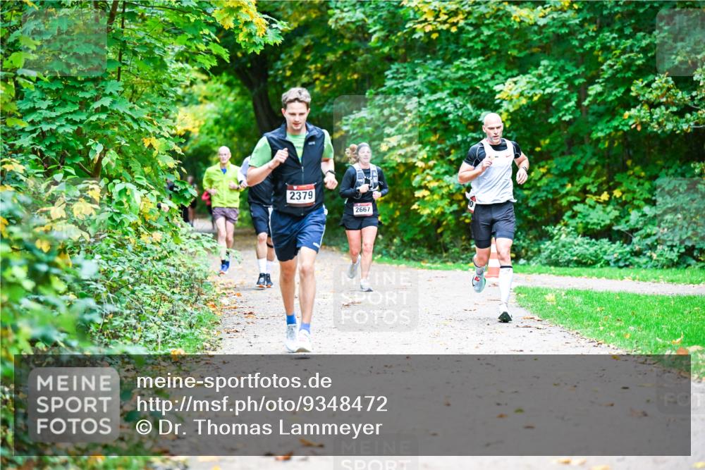 12.10.2025 - Bramfelder Halbmarathon 2025 Dr. Thomas Lammeyer http://msf.ph/oto/9348472 12.10.2025 10:27:29 Laufen 2379, 2667 meine-sportfotos.de