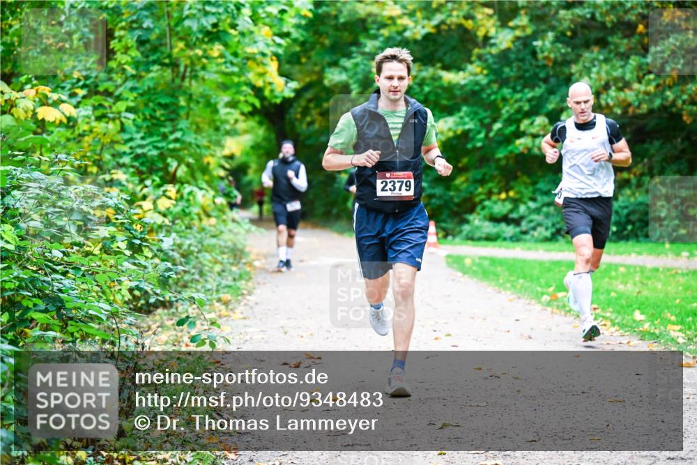 12.10.2025 - Bramfelder Halbmarathon 2025 Dr. Thomas Lammeyer http://msf.ph/oto/9348483 12.10.2025 10:27:31 Laufen 2379 meine-sportfotos.de
