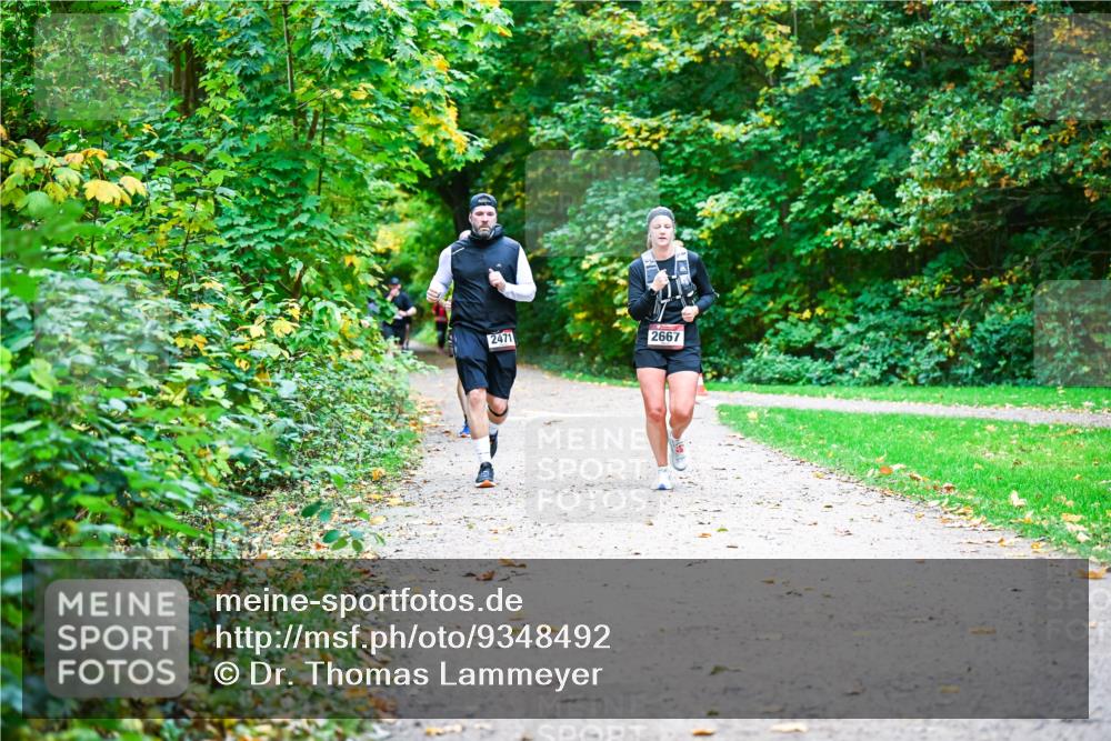 12.10.2025 - Bramfelder Halbmarathon 2025 Dr. Thomas Lammeyer http://msf.ph/oto/9348492 12.10.2025 10:27:34 Laufen 2471, 2667 meine-sportfotos.de