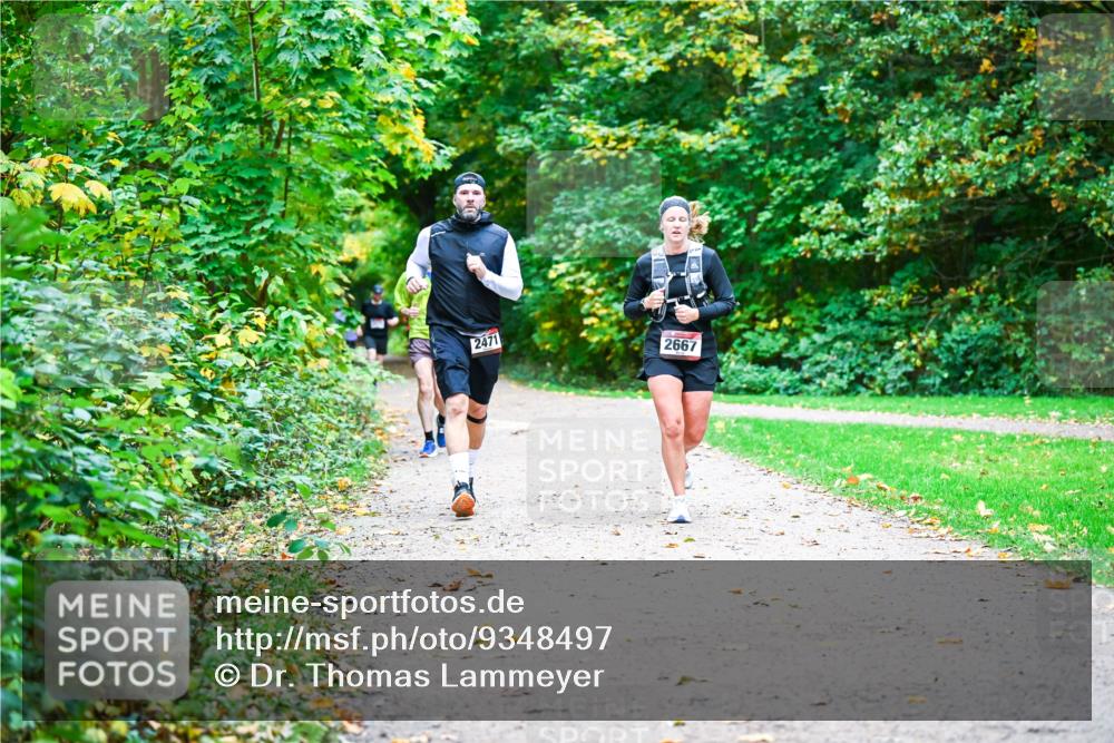 12.10.2025 - Bramfelder Halbmarathon 2025 Dr. Thomas Lammeyer http://msf.ph/oto/9348497 12.10.2025 10:27:35 Laufen 2471, 2667 meine-sportfotos.de