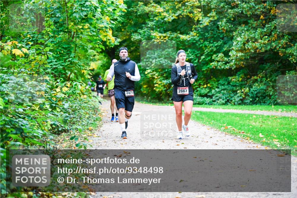 12.10.2025 - Bramfelder Halbmarathon 2025 Dr. Thomas Lammeyer http://msf.ph/oto/9348498 12.10.2025 10:27:35 Laufen 2471, 2667 meine-sportfotos.de