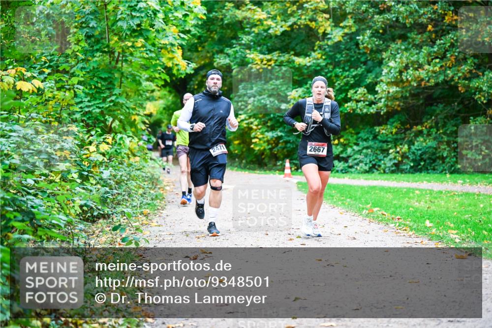 12.10.2025 - Bramfelder Halbmarathon 2025 Dr. Thomas Lammeyer http://msf.ph/oto/9348501 12.10.2025 10:27:35 Laufen 2471, 2667 meine-sportfotos.de